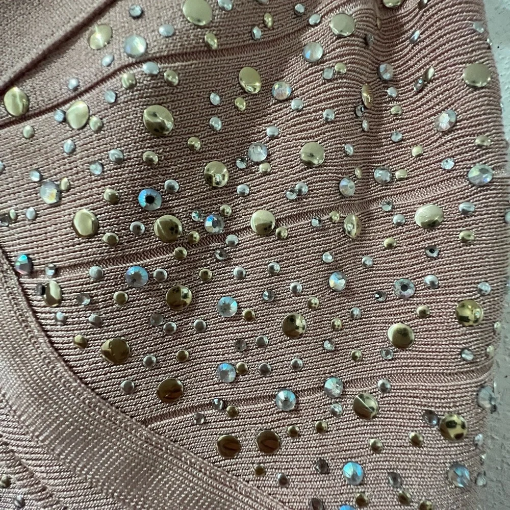 Formal Dresses - Picture 4 of 7